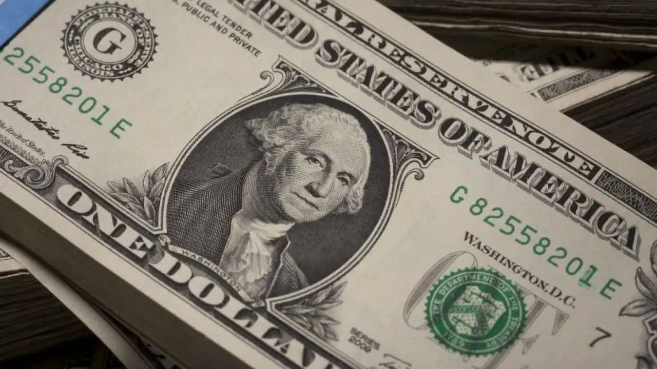 ارتفاع الدولار الأمريكي في الأسواق بعد تحرك جديد من الاحتياطي الفيدرالي